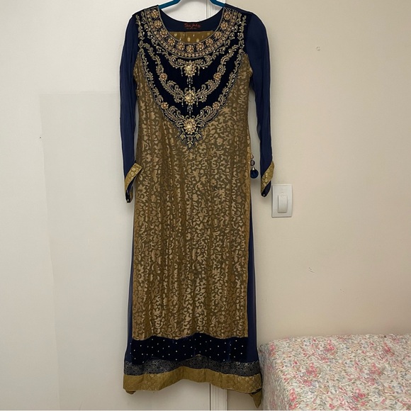 2 Piece Salwar Kameez Pakistani/Indian Dress - Picture 1 of 5